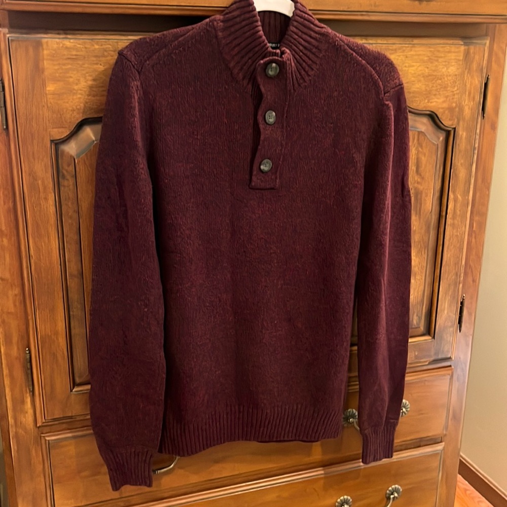 Men’s American Eagle sweater S seriously soft